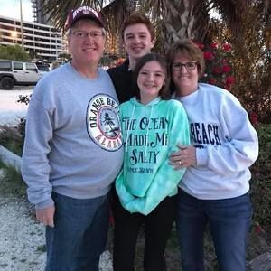 Meet your Posher, Cindy